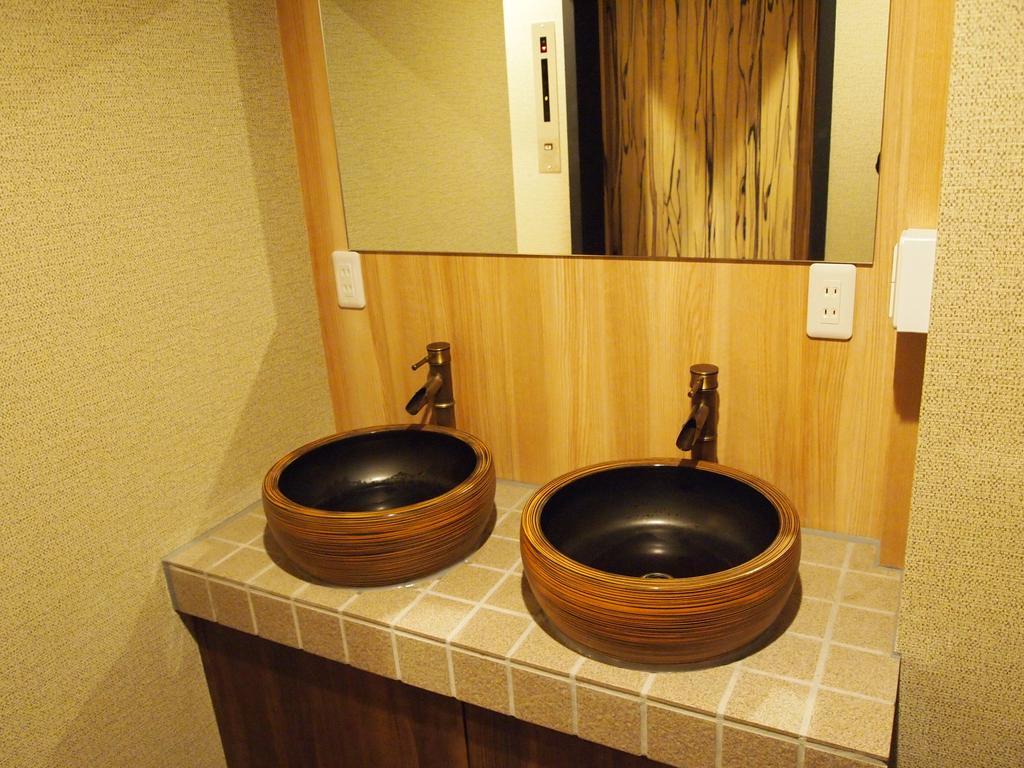 Samurais Hostel Ikebukuro โตเกียว ภายนอก รูปภาพ